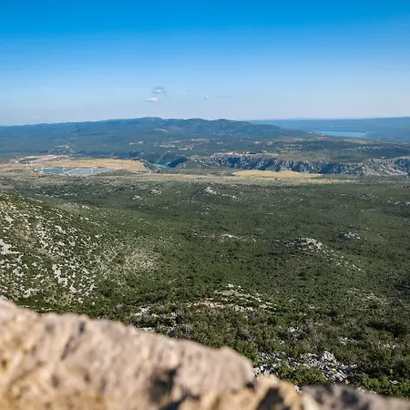 Apartment Marta Maslenica