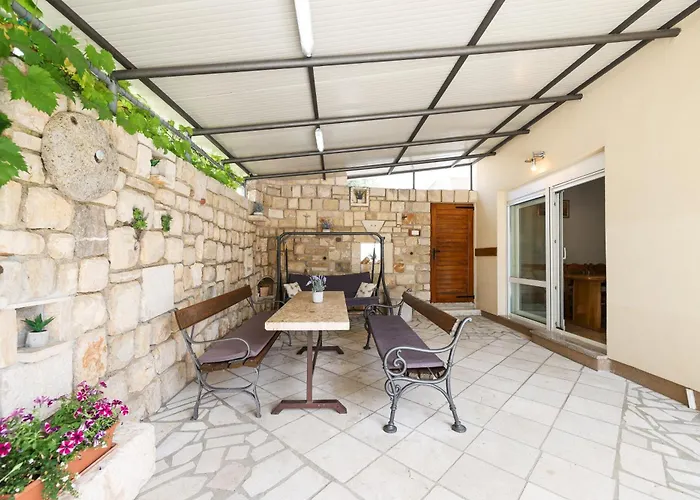 Marta 马斯莱尼察